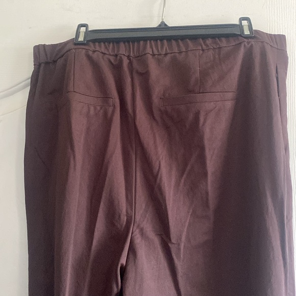 Linen Capri - Picture 4 of 6